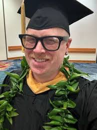 Robin Arndt's Instagram, Twitter & Facebook