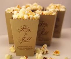 30 Tasty Wedding Snack Ideas And Ways To Display Them Popcorn Wedding Favors Wedding Snacks Popcorn Bar