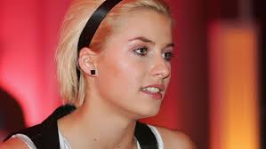 Mittlerweile ist lena gercke hochschwanger und könnte ihren nachwuchs nun jederzeit gebären. Lena Gercke Geriet Mit 18 Jahren In Eine Sonderbare Situation