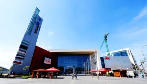 Cinema city cotroceni, cel mai mare multiplex din romania, are 21 de săli de proiecție dotate cu aer condiționat capabile să găzduiască aproape 4200 de spectatori. Afi Cotroceni Retailers Sales Take Small Dip In First Half