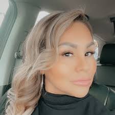 April Rusch (@arusch28)