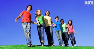 El día ofrece una oportunidad para crear conciencia sobre la necesidad de asegurar el compromiso y la participación de los jóvenes, lo cual en 1999, la asamblea general de las naciones unidas designó el 12 de agosto como el día internacional de la juventud. Dia Internacional De La Juventud El Futuro Esta En Los Jovenes Bmi Companies