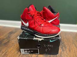 Kobe, lebron, durant get new shoes for christmas. Nike Lebron 8 V 2 Christmas 2010