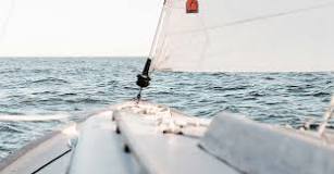 What is the safest type of boat?