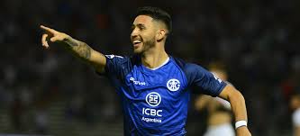 Secondo le ultime indiscrezioni il club giallorosso sta seguendo un giovane centrocampista brasiliano. Roma Smentite Le Voci Su Kean Mandragora E Dzeko Under Florenzi E Schick Le Prime Cessioni Obiettivi Bustos E Montiel Giallorossi Net Notizie Esclusive News E Calciomercato