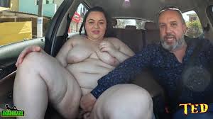 Mais uma carona com uma plus sise - XNXX.COM