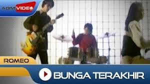 Watch and learn how to play michael romeo chords and tabs with our video lessons. Chord Gitar Dan Lirik Lagu Bunga Terakhir Bebi Romeo Sebagai Satu Tanda Cinta Untuknya Tribunnews Com Mobile