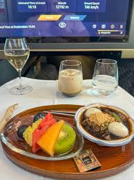 Review: Starlux Airlines A350 Business ...