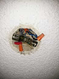 5 reversible blades in white/maple finish make it easy to update the look. How Do I Install This Flush Mount Ceiling Light Home Improvement Stack Exchange