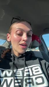 Morgan Bean's Instagram, Twitter & Facebook