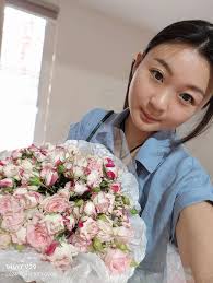 看似每天做着一样的工作却为了梦想和坚持信念的过着每一天也许生活充实的无可救药💊 但是每一天都在经历都很不一样🧡  朝着目标前进~一起共同前进💪🏻🫶🏻 #龙耀#