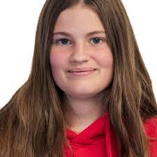 Lily Blackwell's Instagram, Twitter & Facebook