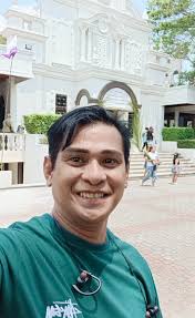 There are many reasons why I love this man!. 🎶🎶That's why he my man,Young  and he fine and he tall and he handsome oh,Talkin' so fine,I might hold it  for ransom, Put