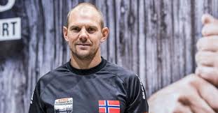 Familie og event hunden på tufte, sera. Olaf Tufte Vil Produsere Klaer Fra Norsk Skog Nationen