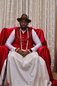 Prince utieyinoritsetsola emiko was born on april 2, 1984, to prince godwin toritseju emiko (the late ogiame atuwatse ii). Itsekiri S Olu Tussle Oyowoli Emiko Takes Omo Oba Tsola Emiko To Court Culture Nigeria