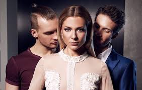 Bei gzsz wird es auch nach so langer zeit nicht langweilig, denn die rolle von serienliebling sunny wird sich stark wandeln. Gzsz Skandal So War Die Hochzeit Von Sunny Valentina Pahde Und