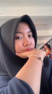 Budak Sekolah: Trend Menari Gelek yang Menggoda