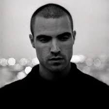 Scopri con Shazam la musica, le classifiche e i testi delle canzoni