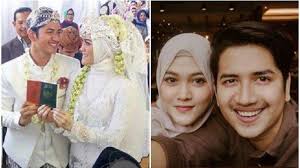 Meski belum sah menduda, namun sahabat alvin yang telah lebih dahulu berpisah dari pasangan mereka, terlihat ramai menyambut status baru pria 22 tahun itu. Siapa Zikri Daulay Aktor Yang Jadi Sorotan Setelah Istrinya Tampil Beda Tulis Keterangan Misterius Tribun Manado
