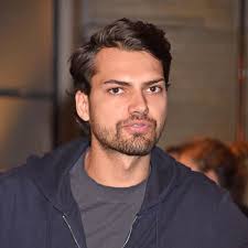 So mancher hat es nach yeliz kocs (27) kryptischen post zuletzt vielleicht schon geahnt, jetzt ist es gewissheit: Jimi Blue Ochsenknecht Erstes Paar Foto Mit Yeliz Koc Gala De