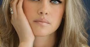 Kristen stewart could probably make a paper bag look cool if she wore it as a hat, and her new botched blond hair color is all the proof we need to know that she can turn any hairstyle into a true. Dirty Blonde Hair Of The Kristen Stewart Blonde Hair Long Hair Beauty At Repinned Net