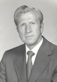 Tom Shackelford Obituary