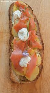 My Culinary Curriculum Bruschetta Nordique Pommes De Terre Saumon Fume Recettes De Cuisine Recette Tartine Recette