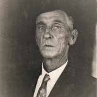 Robert Penman's Instagram, Twitter & Facebook