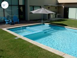 Modern Luxury Pool Watercrest Pools Texas In 2020 Modern Pool And Spa Rectangular Pool Swimming Pools Backyard