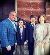 According to reports john died unexpectedly passed away from a pulmonary embolism last night in his sleep. Info Pics Of John Meadows Wife Their Twin Sons Celebritopedia