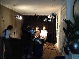 Maar zelf zal hij zijn huis nooit openstellen voor de camera's. Kees Tol Auf Twitter Opnames In Studio Tol Herken M N Huis Niet Meer Http T Co Kmehedkkyl