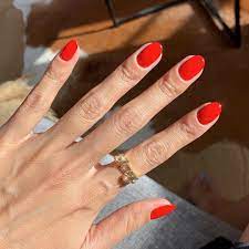 The Zoe Report On Instagram The Best Red Nail Polishes Of All Time According To The Pros Link In Bio Jaydeau Red Nails Vintage Nails Red Gel Nails