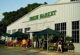 With many vendors from vegan food to fresh produce. The Fresh Market Coconut Grove Deli Market Salads Sandwiches Retail Restaurant