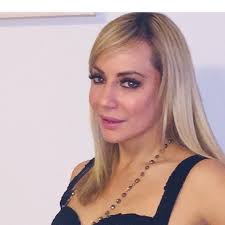 Raquel Owens's Instagram, Twitter & Facebook