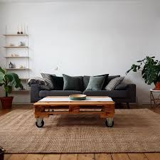 Meist ist das wohnzimmer in der wohnung einer der wichtigsten orte, denn hier finden das familienleben und die freie zeit zuhause statt. Solebich De Es Sich Einfach Im Wohnzimmer Gemutlich Facebook
