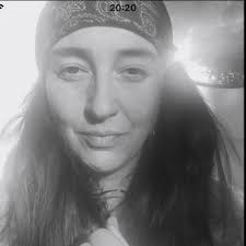 Iona Marshall (@Ionamarshall)