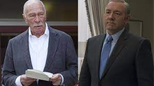 Ce premier trailer efficace et bien rythmé, sur l'air de time of the season de the zombies, garde caché judicieusement le personnage de kevin spacey. Tout L Argent Du Monde Christopher Plummer Reagit Au Renvoi De Kevin Spacey Premiere Fr
