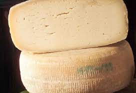 Una ricca selezione di prodotti gastronomici tipici del trentino. Dieci Formaggi Del Trentino Alto Adige Dissapore