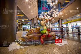 Cel mai apropiat aeroport este aeroportul internațional traian vuia timișoara, situat la 11 km. Iulius Mall Timisoara Thematika