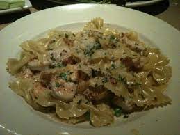 Farfelle With Chicken And Roasted Garlic The Best Copycat Cheesecake Factory Farfalle With Chicken And Roasted Garlic Sauce Recipe Garlic Sauce Recipe Roasted Garlic Sauce Recipe Chicken Pasta Recipes Oftentimes