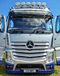 Pin On Mercedes Trucks