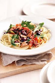 Spaghetti Met Geblikte Tuna En Swart Olywe African Food Cooking Recipes Spaghetti