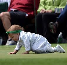Wie und wann lernen babys laufen? Crawling Trend Sollten Wir Jetzt Alle Wieder Krabbeln Wie Ein Baby Welt