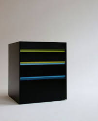 Black Box Schubkastenschrank Container Valchromat Schwarz Black Nussbaum Walnutmassivholz Piulverbeschichtetes Aluminium V Mobel Berlin Schrank Design Linoleum