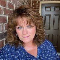 Traci Lancaster's Instagram, Twitter & Facebook