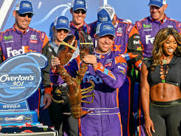 Hamlin, who ran a backup car after crashing the no. Overton S 301 Results Denny Hamlin Wins Nascar Race At New Hampshire Motor Speedway Sbnation Com