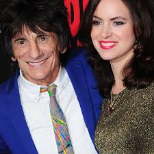 Help us build our profile of ronnie wood! Ronnie Wood To Balance Young Family With Rolling Stones Career Gigwise