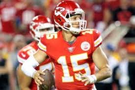 Patrick Mahomes Eclipses Tyler Bray On Chiefs Depth Chart