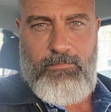 Hi guys, I'm really sorry I know this has been asked quite a few times. I'm  going to Bangkok in January and I need somewhere in Bangkok to stay for a  couple