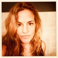 Leslie Crowley's Instagram, Twitter & Facebook